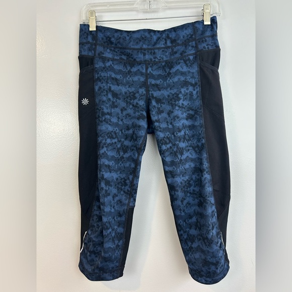 Athleta Be Free Blue Dapple Knicker Cropped Capri Leggings Size Small - Picture 1 of 11